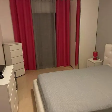 Nice Senhora Da Rocha Flat First Line Beach * Porches (Algarve)